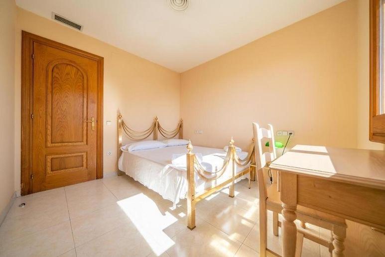 Casa De 2000 M2 Piscina Mar Barbacoa Y Felicidad Villa Santa Susanna