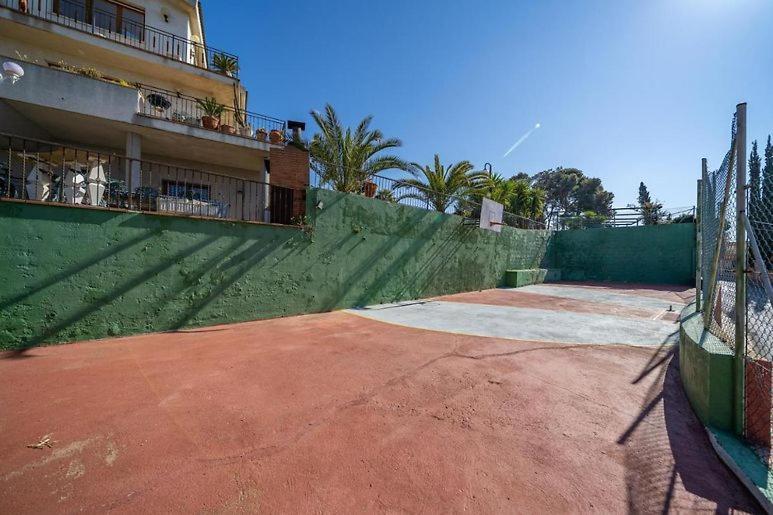 Casa De 2000 M2 Piscina Mar Barbacoa Y Felicidad * Santa Susanna