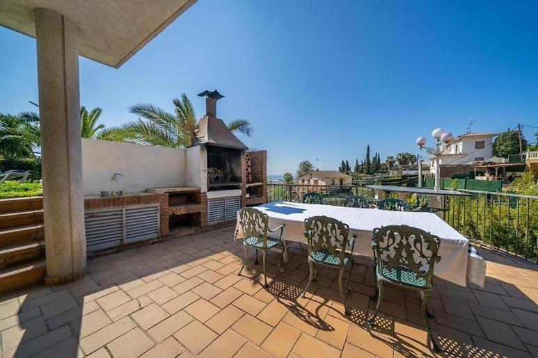 Villa Casa De 2000 M2 Piscina Mar Barbacoa Y Felicidad